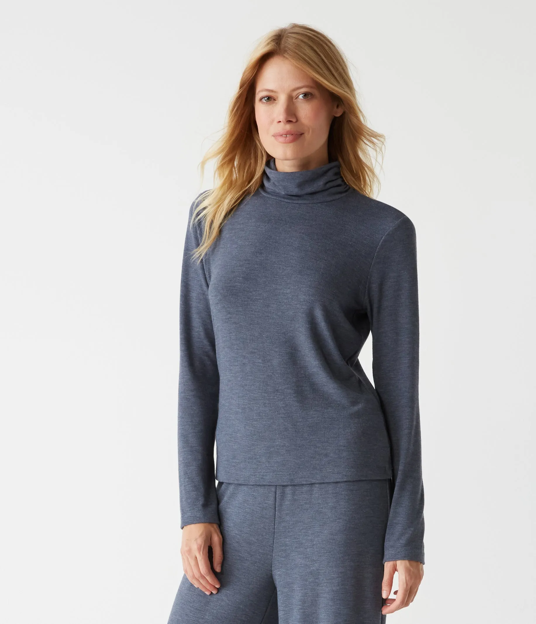 Hadley Turtleneck