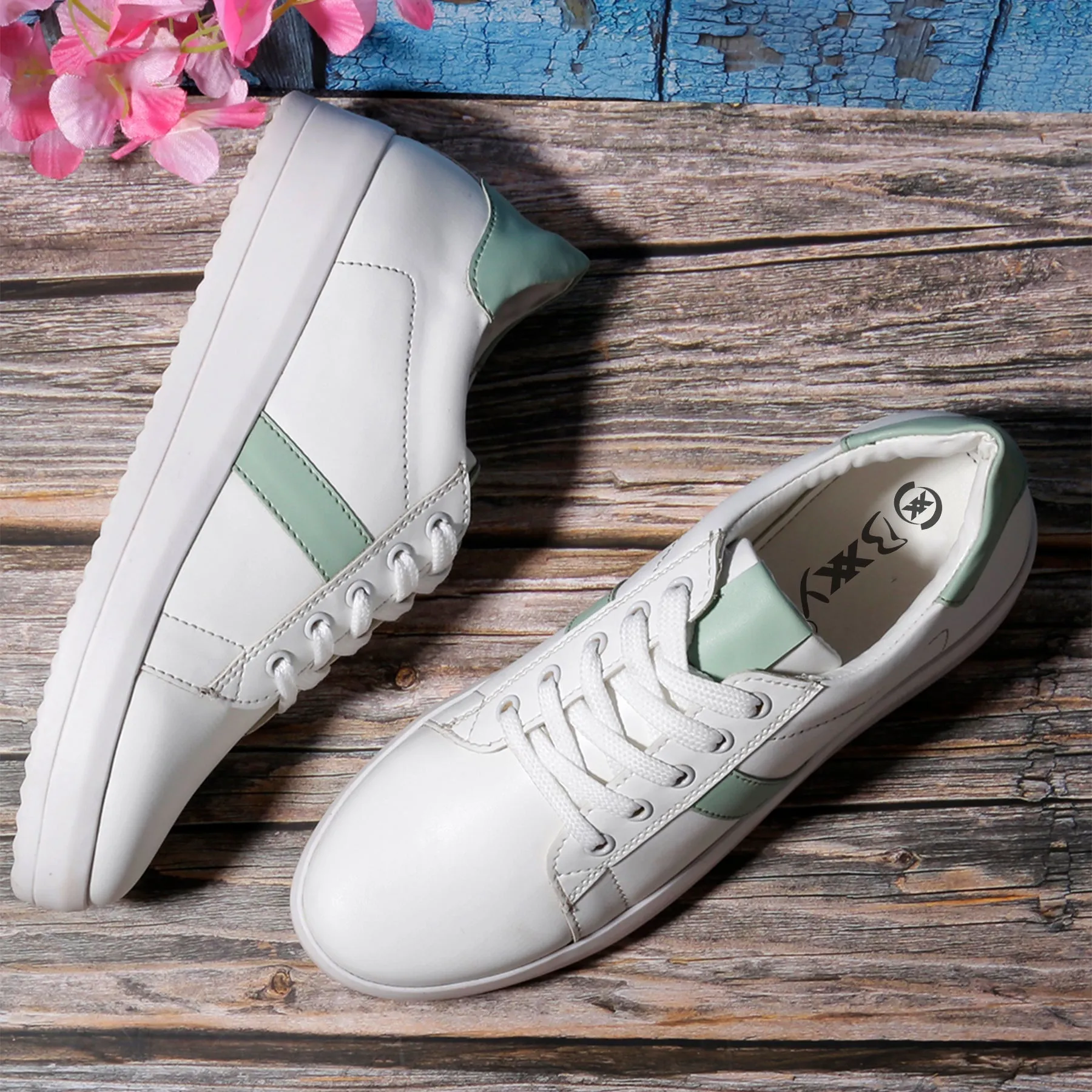 New Trendiest Stylish Women's Sneakers