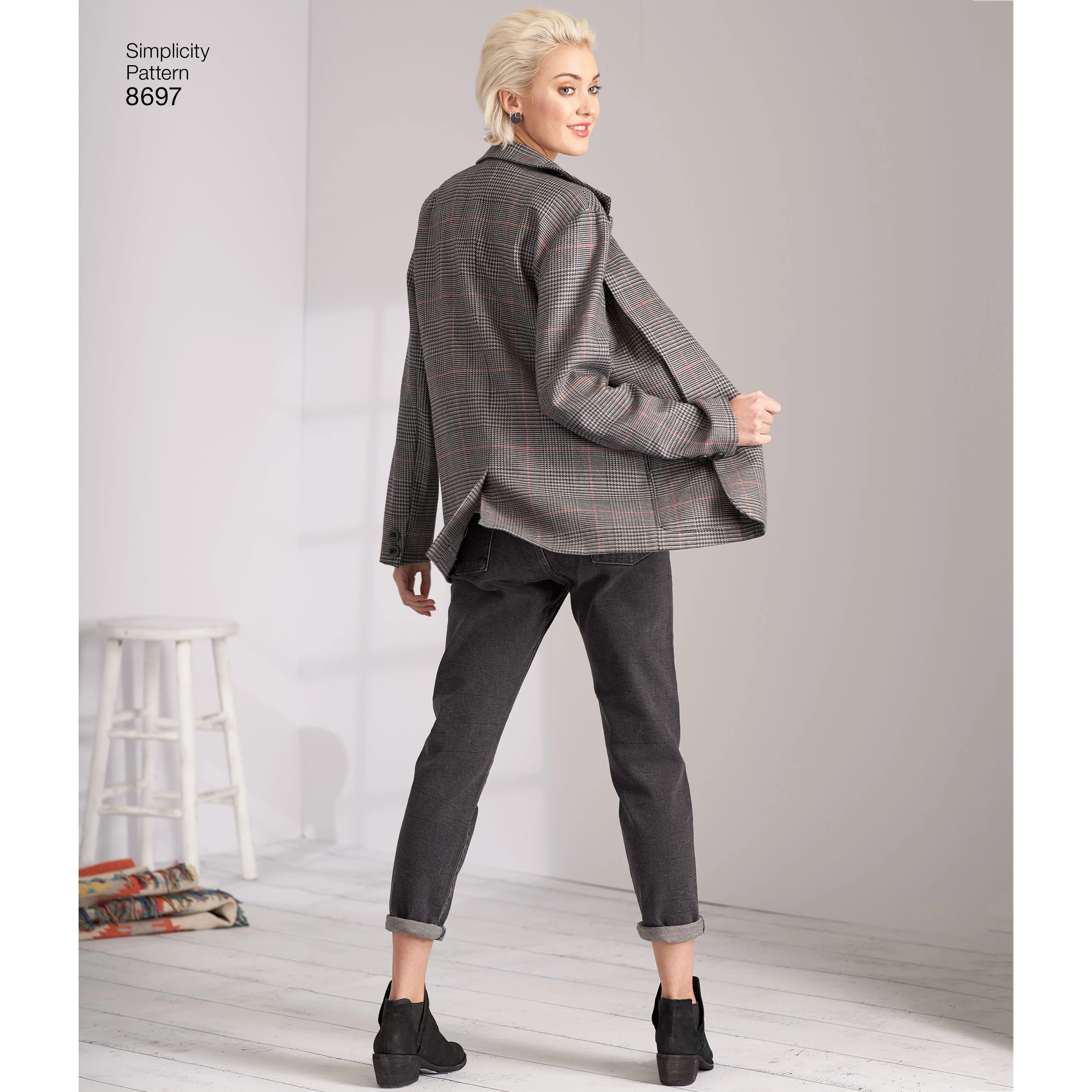 Simplicity Pattern 8697 Women’s / Plus Size Oversized Blazer